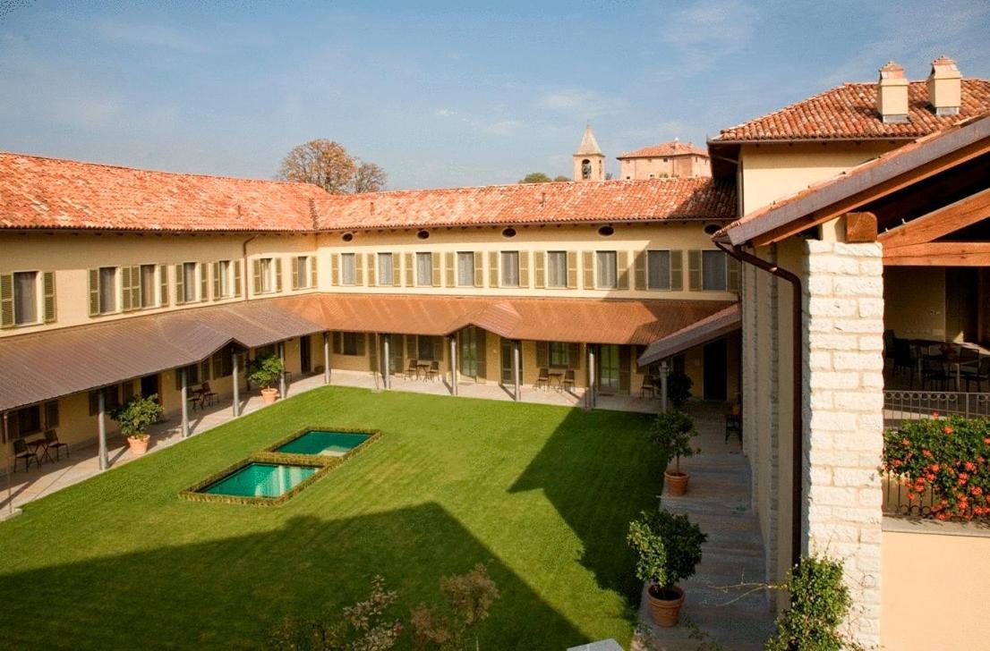 Locanda Dell'Arte Solonghello Luaran gambar